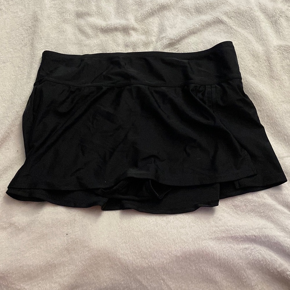 AVA & VIV Bathing Suite Skirt with attached bikini bottom; black; size: 16W/18W
